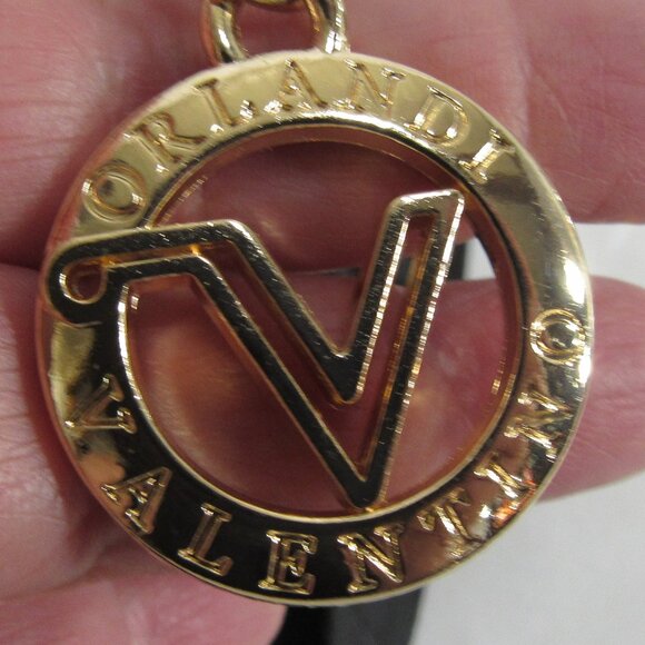 VALENTINO BLACK SWEET LITTLE TOTE NWT, 9" X 7" GUITAR STRAP ADJUSTABLE SNAP CLOS - Picture 5 of 10